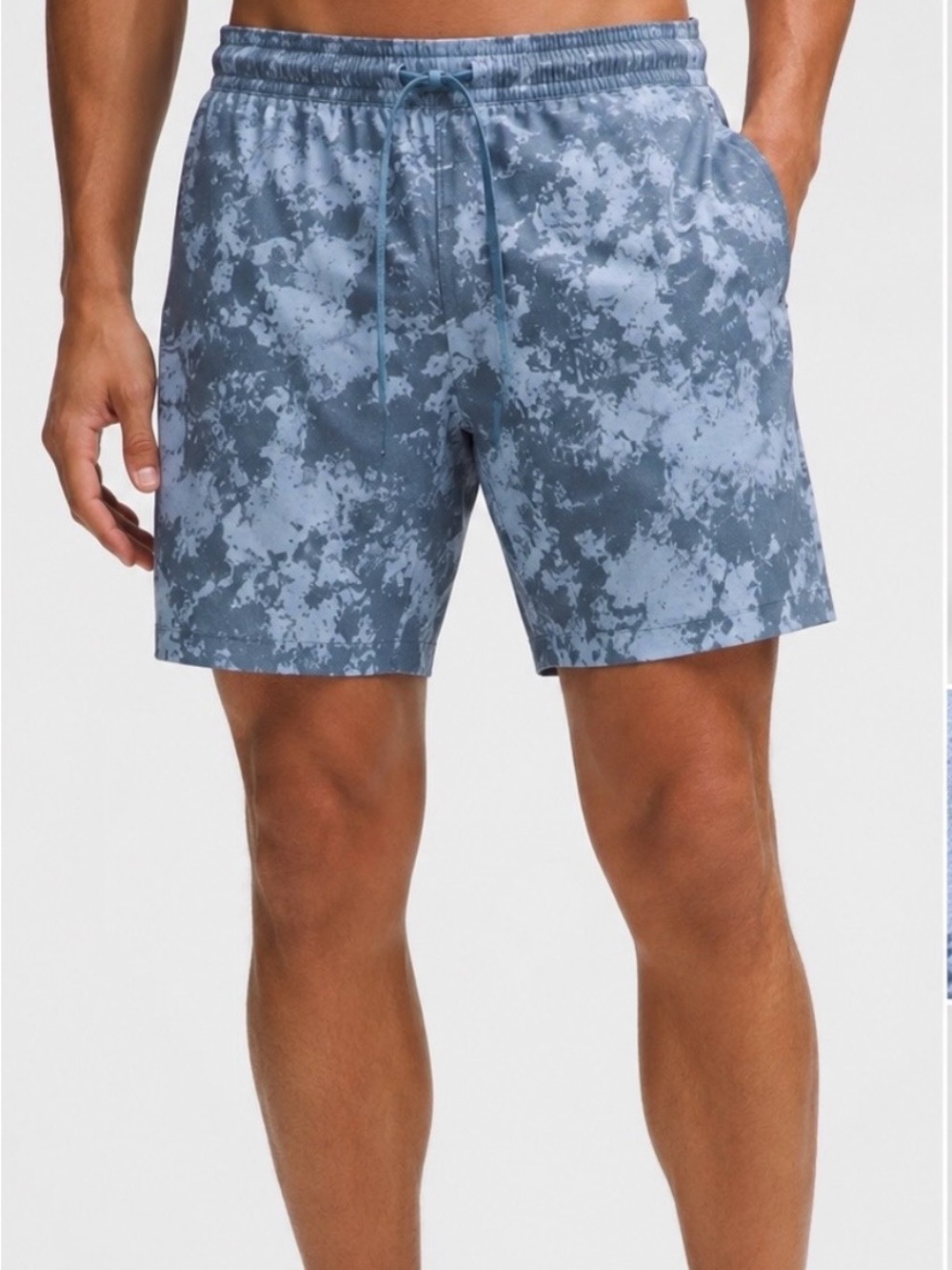lululemon athletica Men's Light and Slate Blue Camouflage Athletic Shorts